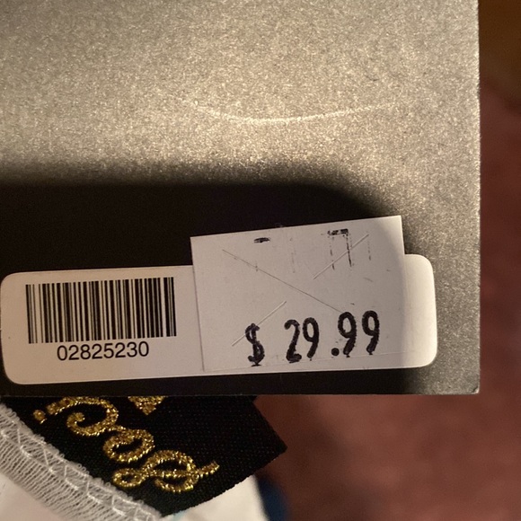 NWT skull tank top - Picture 10 of 10